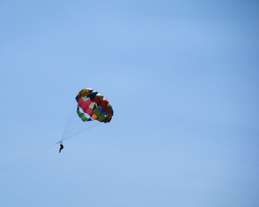 parasailing nice