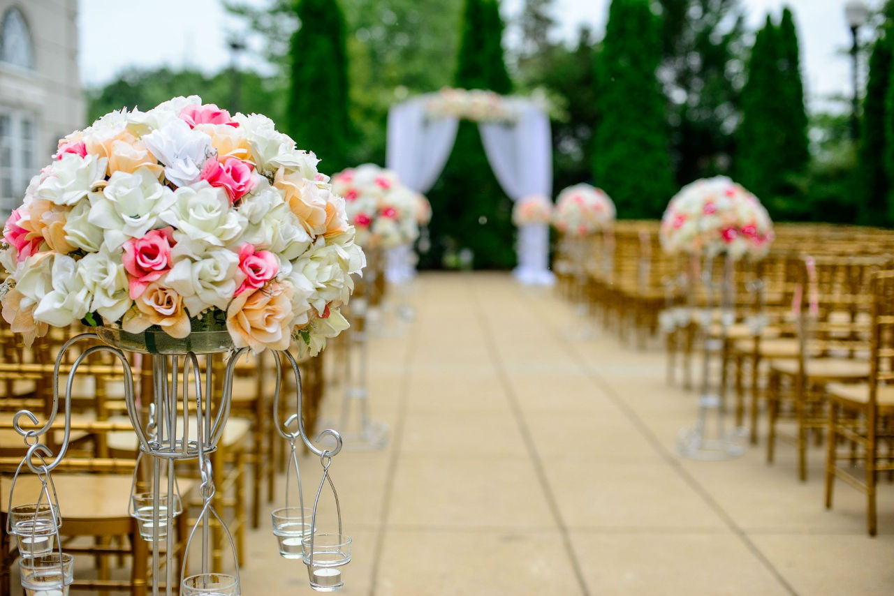 Mariage nature : 5 idées pour remplacer les confettis en papier - A la Une!