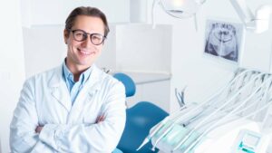 Un chirurgien-dentiste
