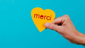 "merci" écrit sur un cœur