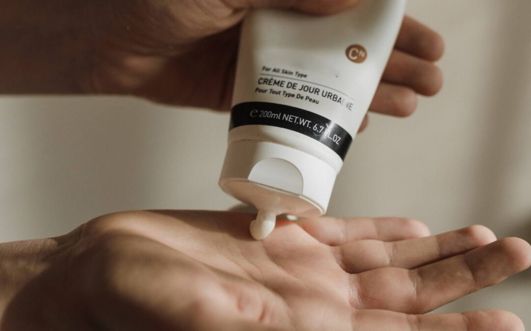 Routine de soins pour peau sensible : produits naturels à adopter